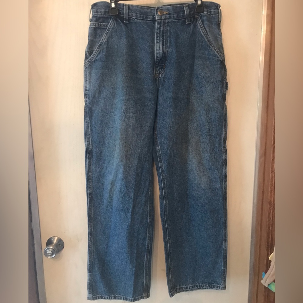 32X32 Mens Carhartt jeans.